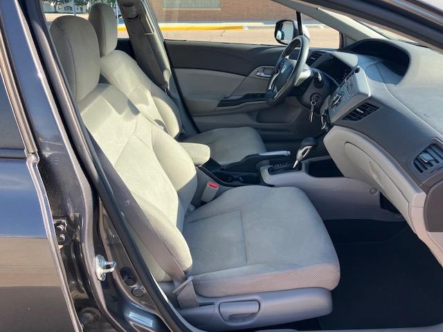 Honda Civic LX Sedan 5-Speed AT 2012