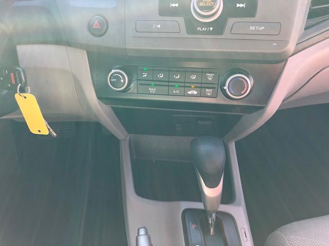 Honda Civic LX Sedan 5-Speed AT 2012