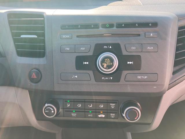 Honda Civic LX Sedan 5-Speed AT 2012