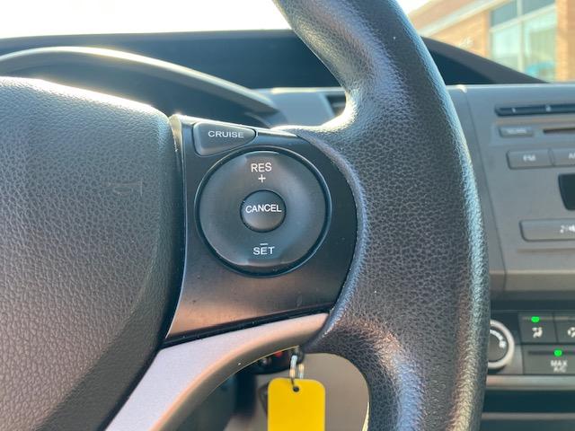 Honda Civic LX Sedan 5-Speed AT 2012