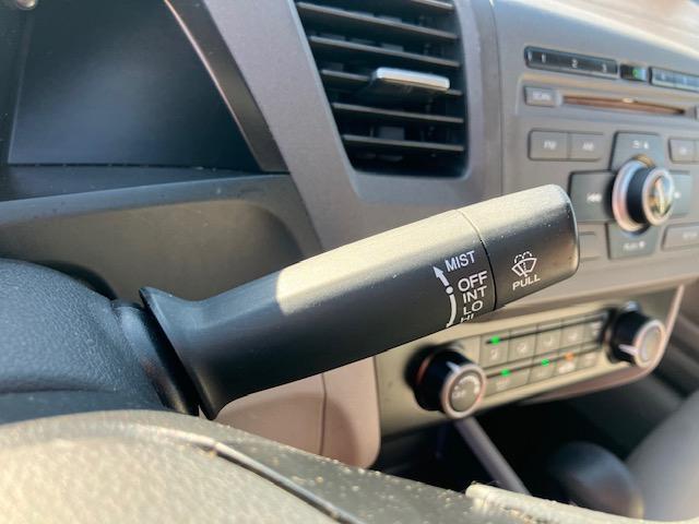 Honda Civic LX Sedan 5-Speed AT 2012