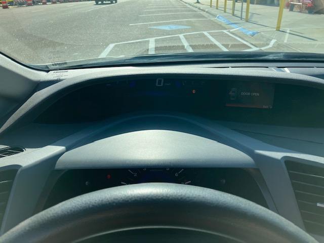 Honda Civic LX Sedan 5-Speed AT 2012