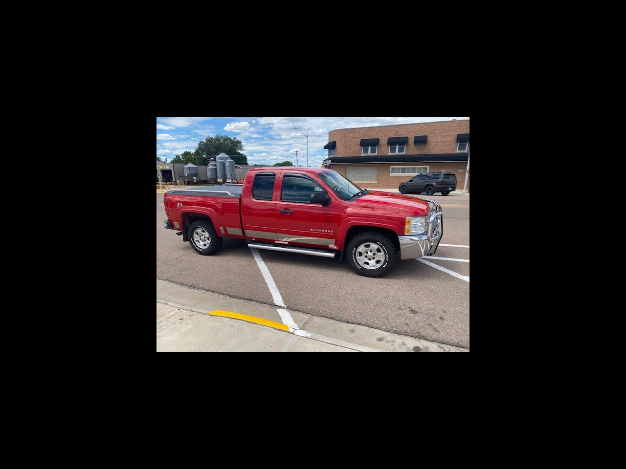 2013 Chevrolet Silverado 1500 LT Ext. Cab Long Box 4WD