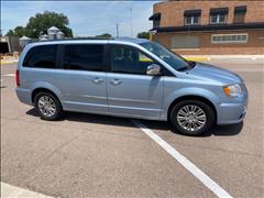 2016 Chrysler Town & Country 