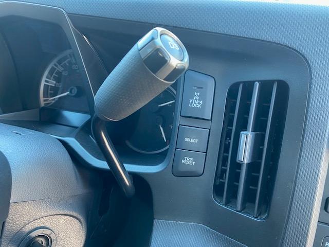 Honda Ridgeline RTS 2011