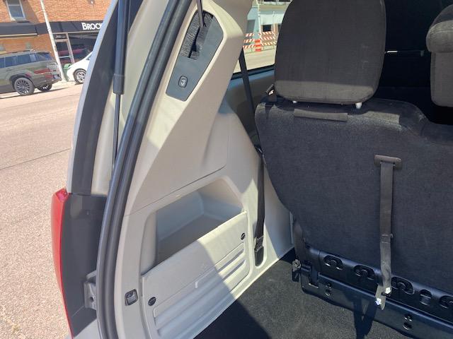 Dodge Grand Caravan SXT 2012