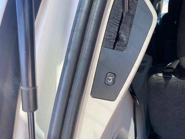 Dodge Grand Caravan SXT 2012