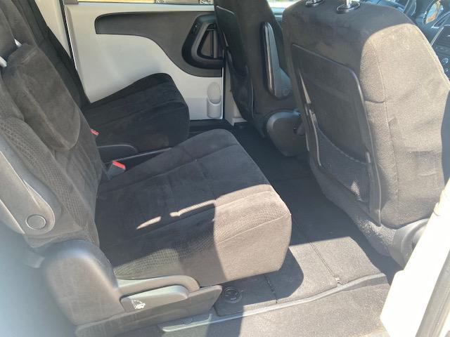 Dodge Grand Caravan SXT 2012