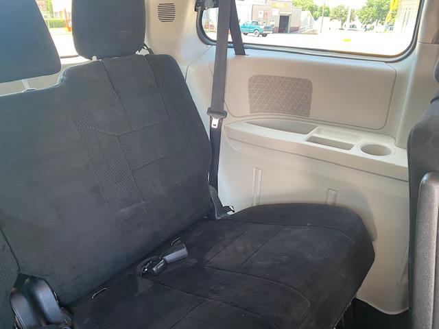 Dodge Grand Caravan SXT 2012