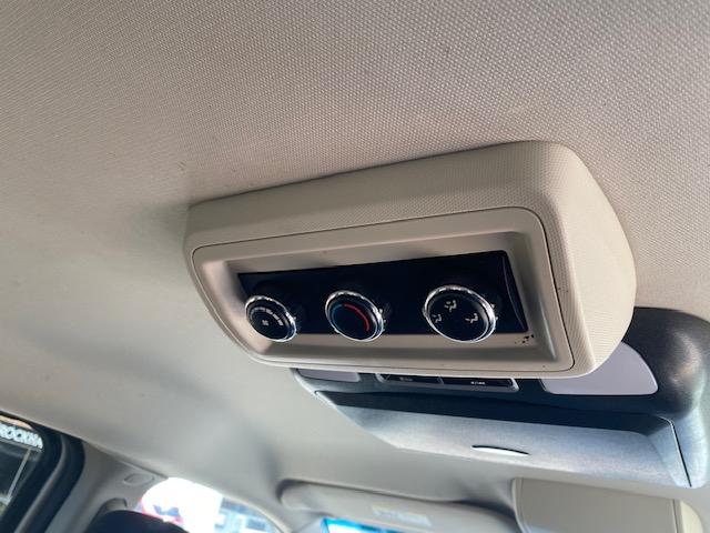 Dodge Grand Caravan SXT 2012