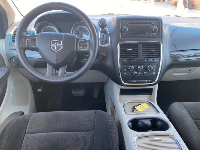 Dodge Grand Caravan SXT 2012