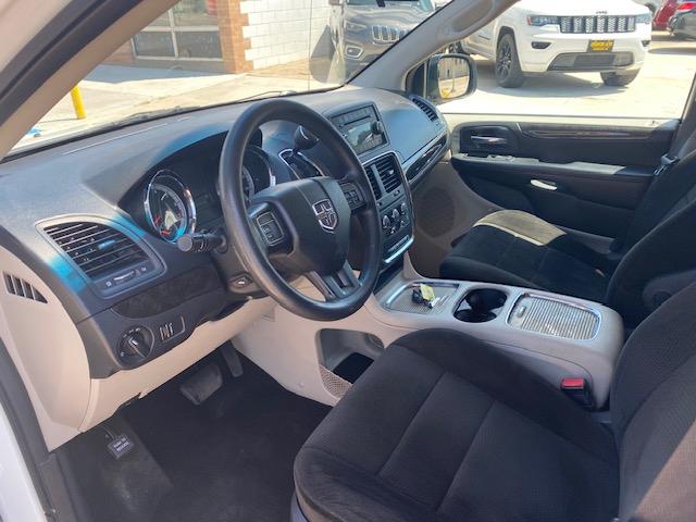 Dodge Grand Caravan SXT 2012