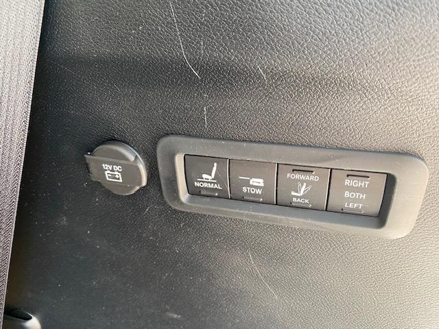 Chrysler Pacifica Limited 2017