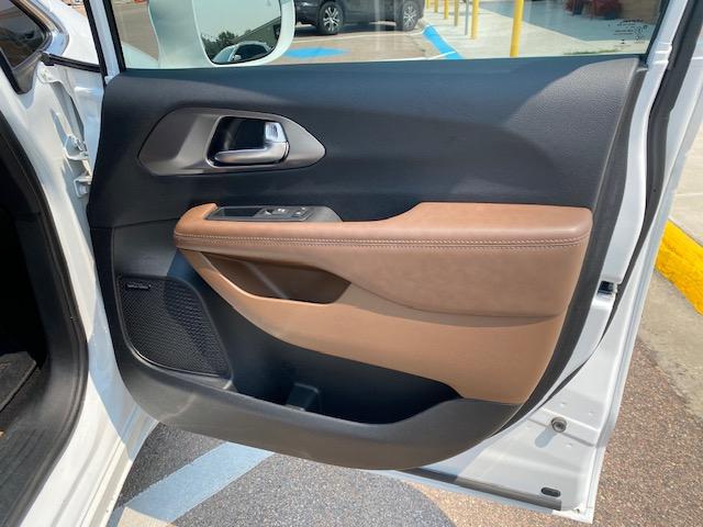 Chrysler Pacifica Limited 2017