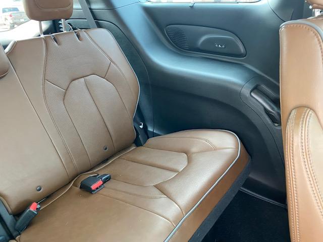Chrysler Pacifica Limited 2017