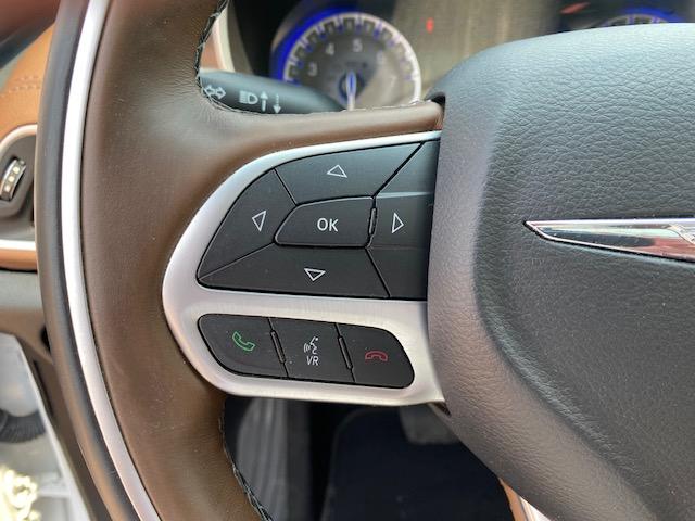 Chrysler Pacifica Limited 2017