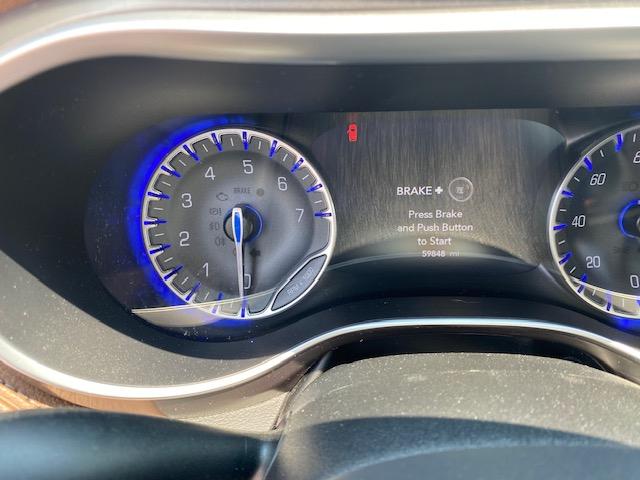 Chrysler Pacifica Limited 2017