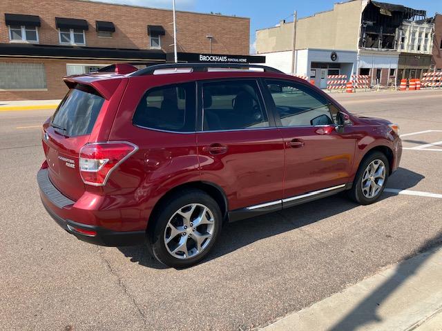 Subaru Forester 2.5i Touring 2016