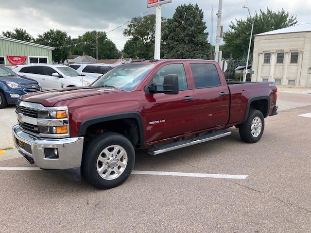 Chevrolet Silverado 2500HD LT Crew Cab Short Bed 4WD 2015