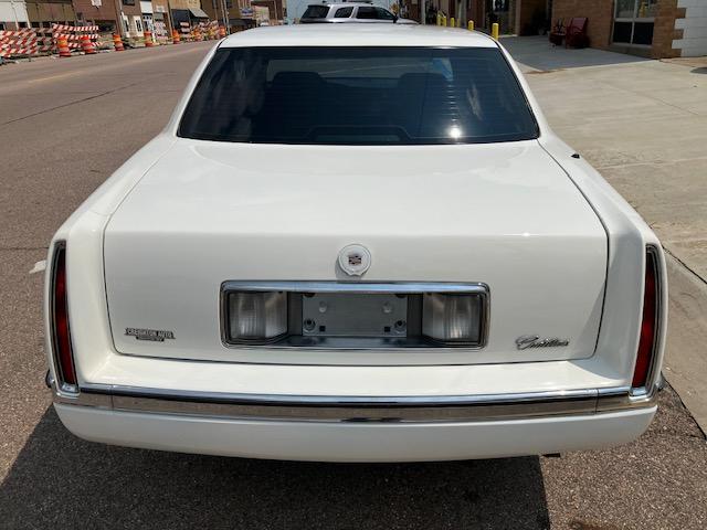 Cadillac DeVille Sedan 1994