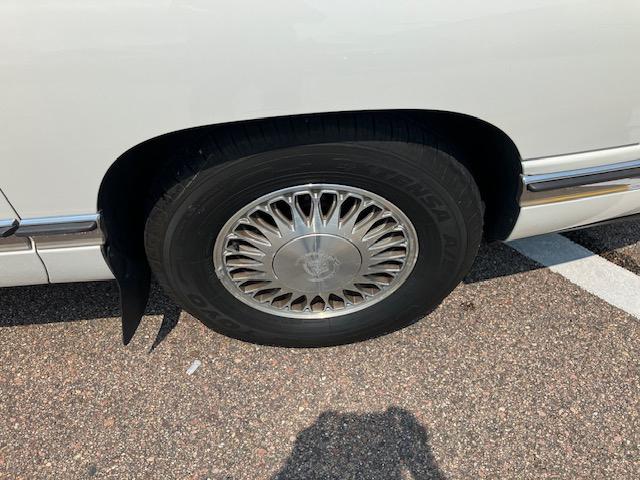 Cadillac DeVille Sedan 1994