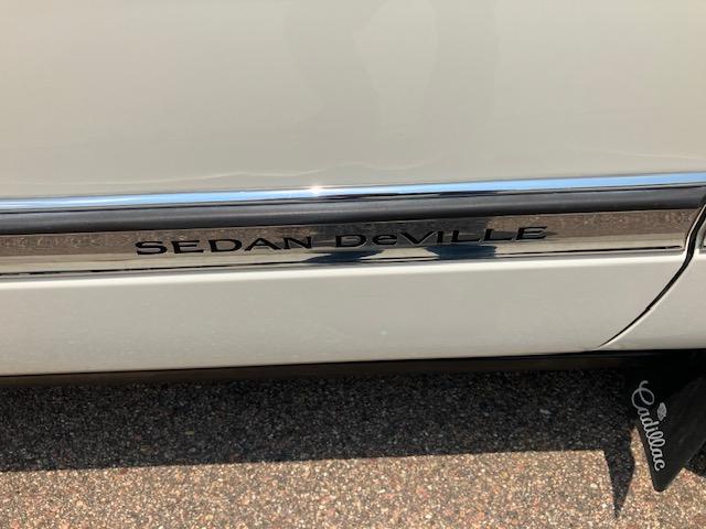 Cadillac DeVille Sedan 1994