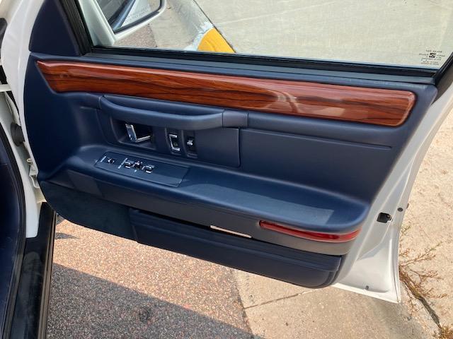 Cadillac DeVille Sedan 1994
