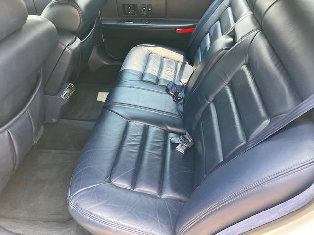 Cadillac DeVille Sedan 1994