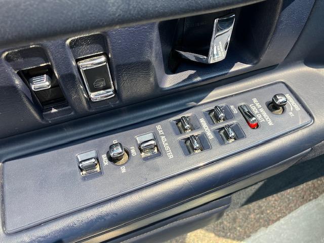 Cadillac DeVille Sedan 1994
