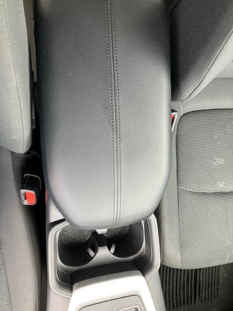 Toyota RAV4 LE AWD 2021