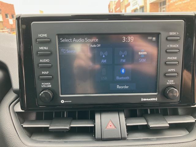 Toyota RAV4 LE AWD 2021