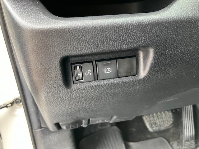 Toyota RAV4 LE AWD 2021
