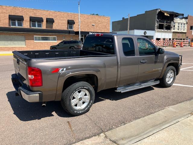 Chevrolet Silverado 1500 Work Truck Ext. Cab Std. Box 4WD 2008