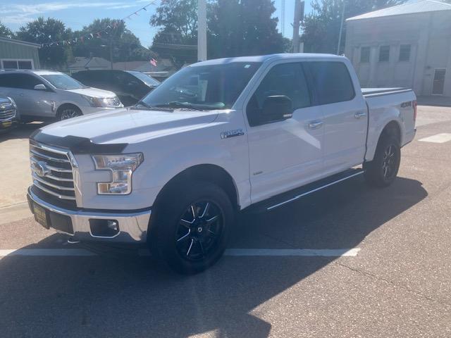 Ford F-150 XLT SuperCrew Short Box 4WD 2017