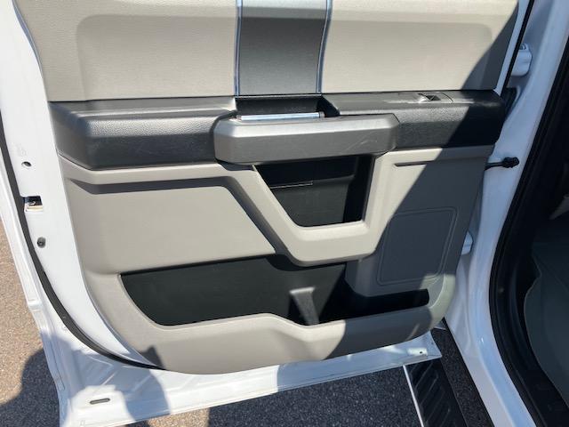 Ford F-150 XLT SuperCrew Short Box 4WD 2017