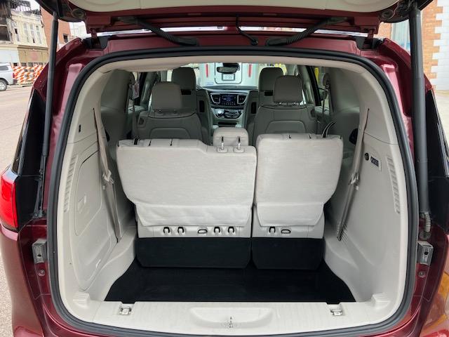 Chrysler Pacifica Limited 2018
