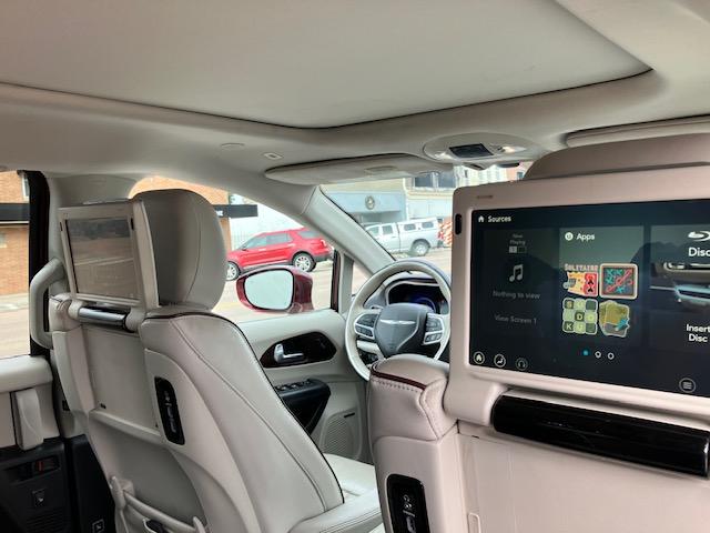 Chrysler Pacifica Limited 2018