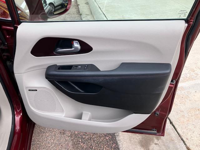 Chrysler Pacifica Limited 2018