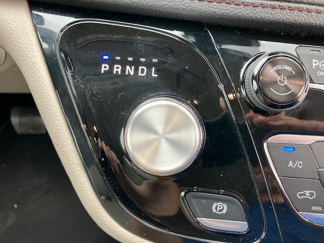 Chrysler Pacifica Limited 2018
