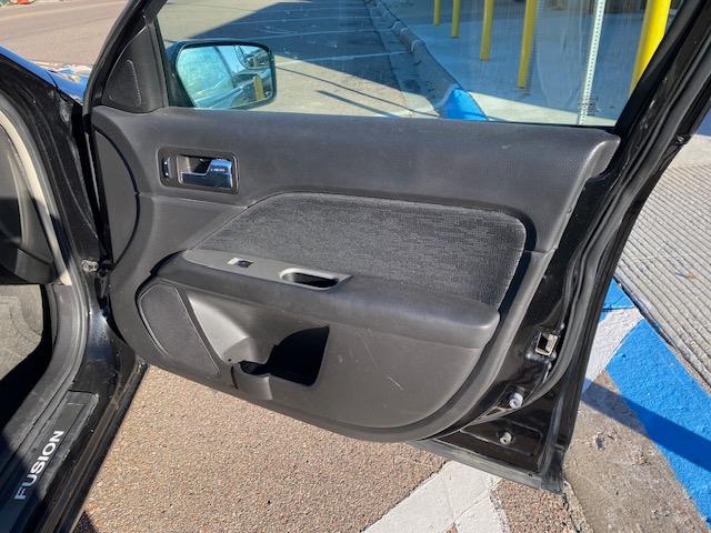 Ford Fusion I4 SE 2011