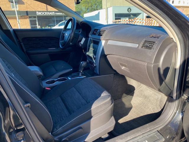 Ford Fusion I4 SE 2011