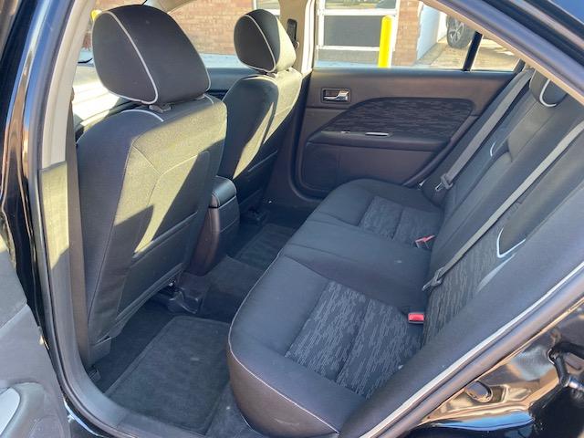 Ford Fusion I4 SE 2011