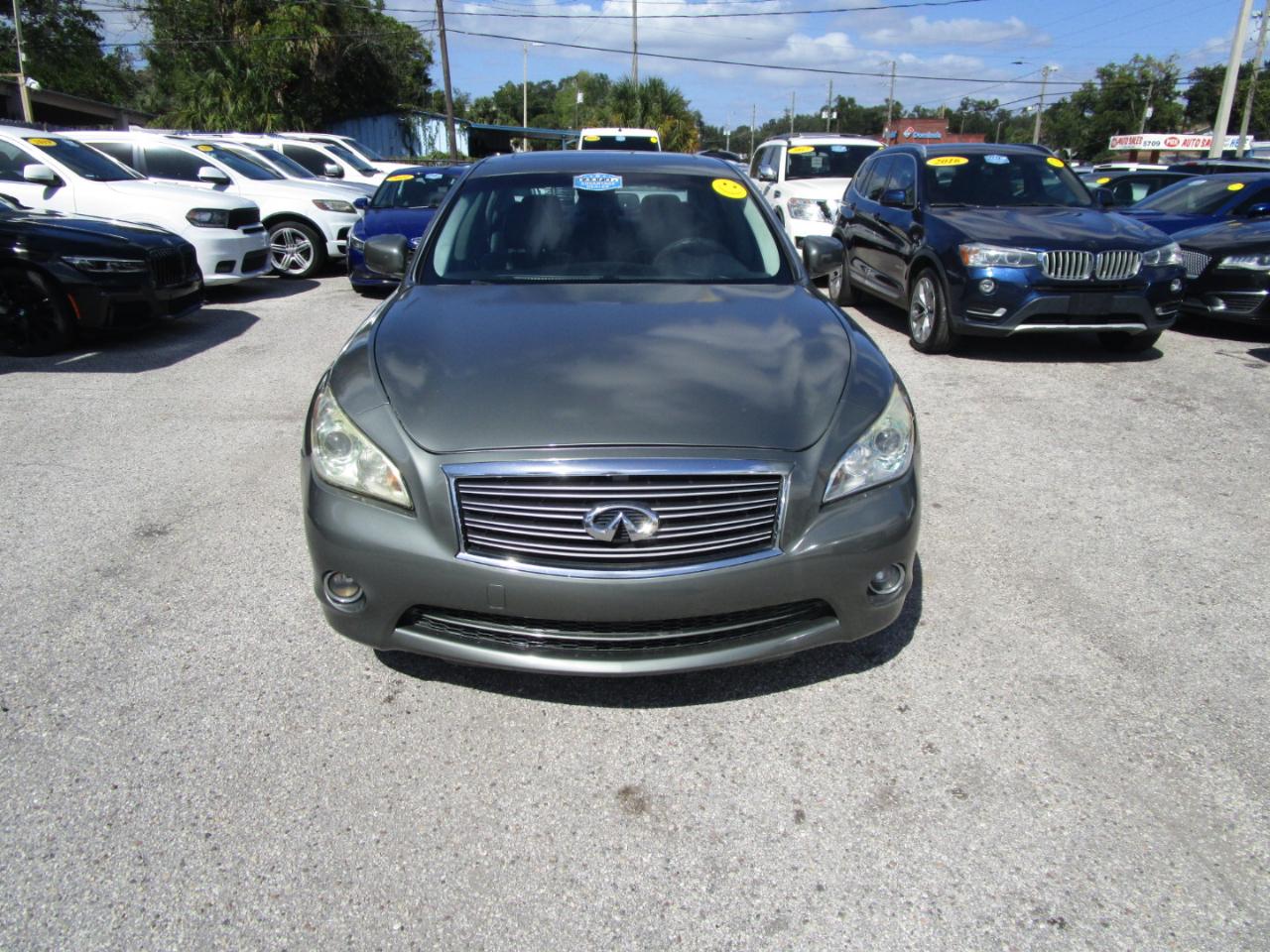 Infiniti M 37 2012
