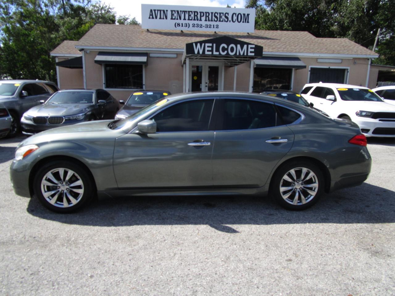 Infiniti M 37 2012