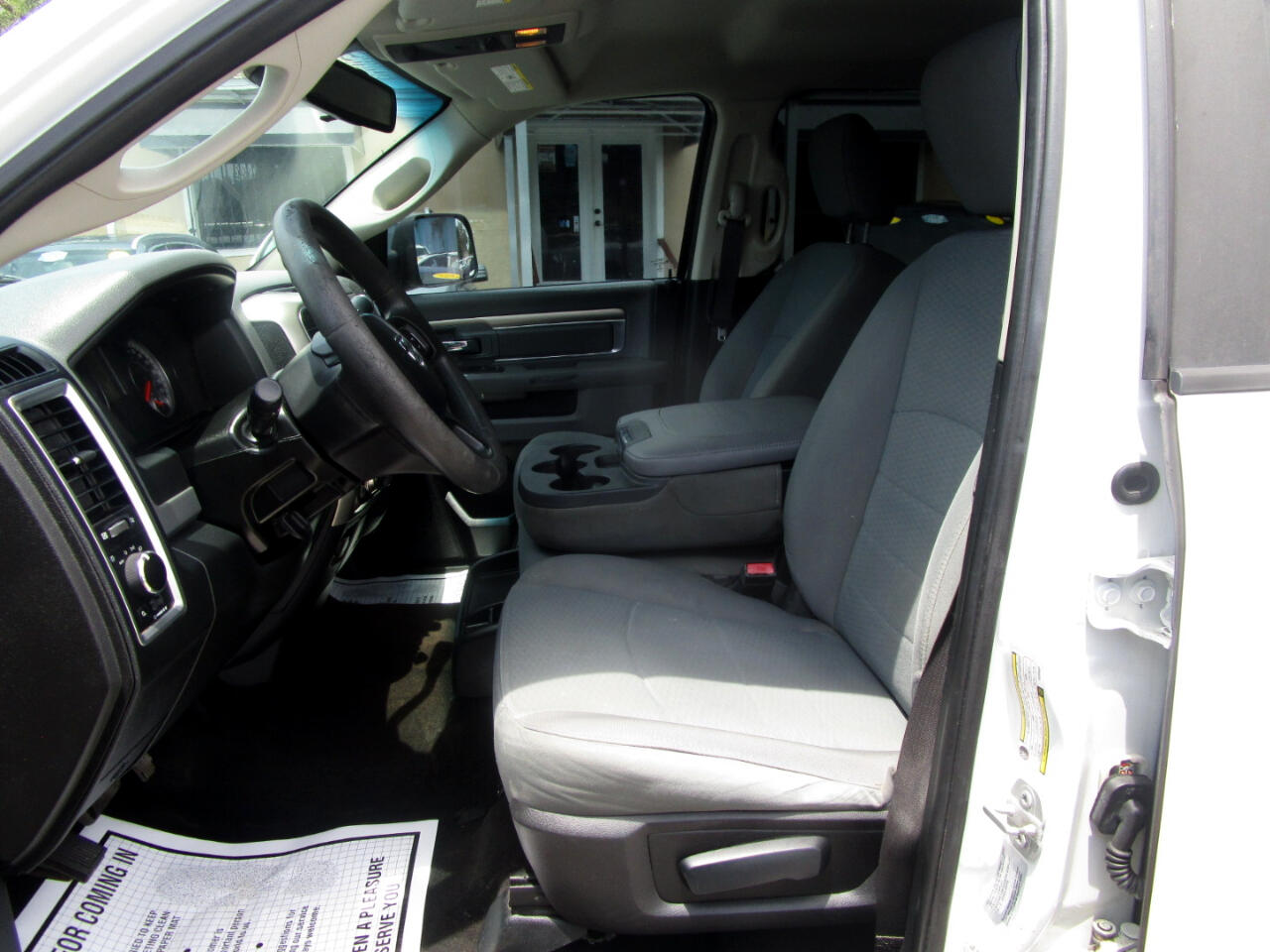 RAM 2500 SLT Crew Cab SWB 2WD 2016 RAM 2500 SLT Crew Cab SWB 2WD 2016