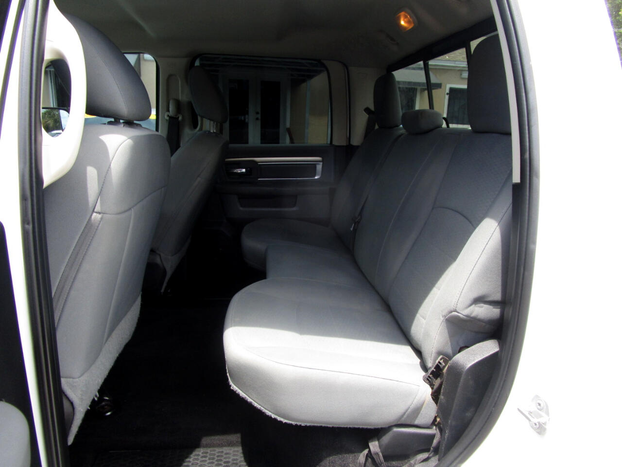 RAM 2500 SLT Crew Cab SWB 2WD 2016 RAM 2500 SLT Crew Cab SWB 2WD 2016