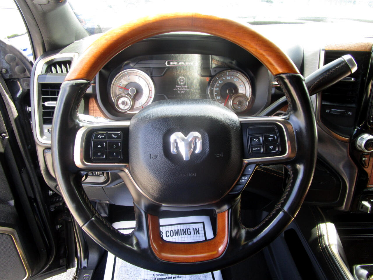 RAM 3500 Longhorn Crew Cab LWB 4WD DRW 2021 RAM 3500 Longhorn Crew Cab LWB 4WD DRW 2021