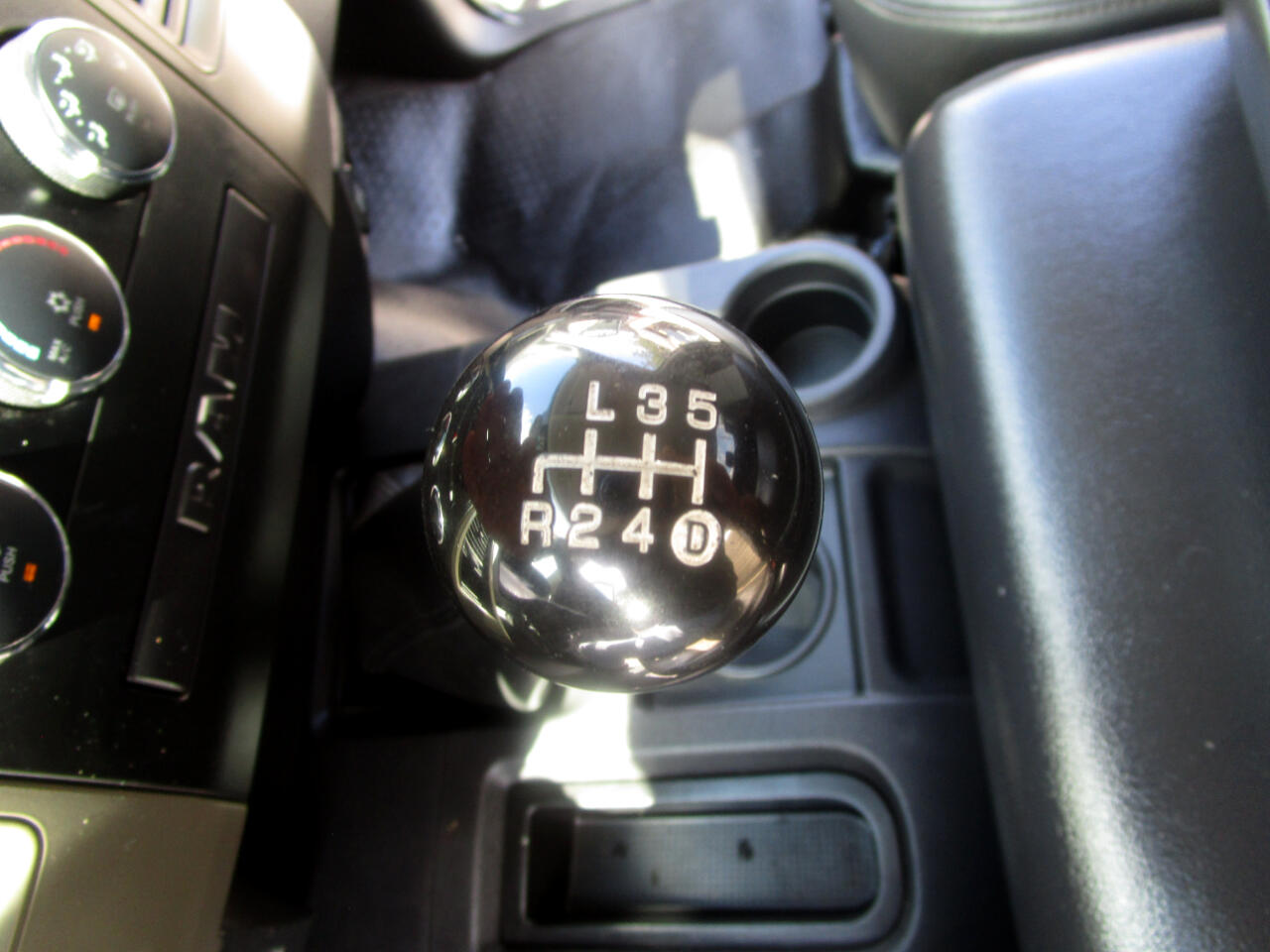 RAM 3500 Laramie Crew Cab LWB 2WD DRW 2010 RAM 3500 Laramie Crew Cab LWB 2WD DRW 2010