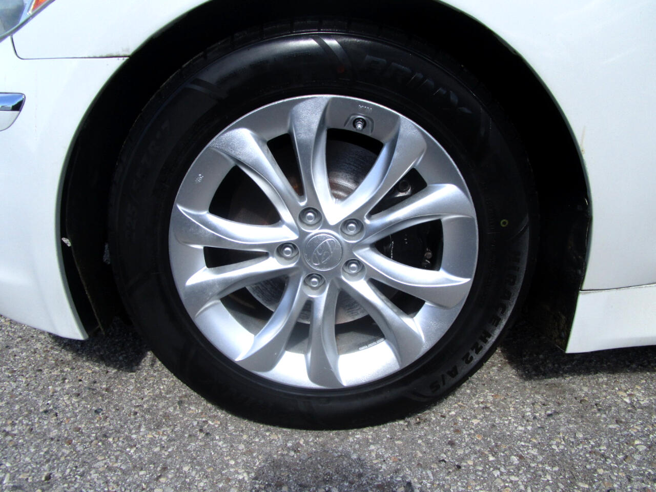 Hyundai Genesis 3.8L 2012 Hyundai Genesis 3.8L 2012