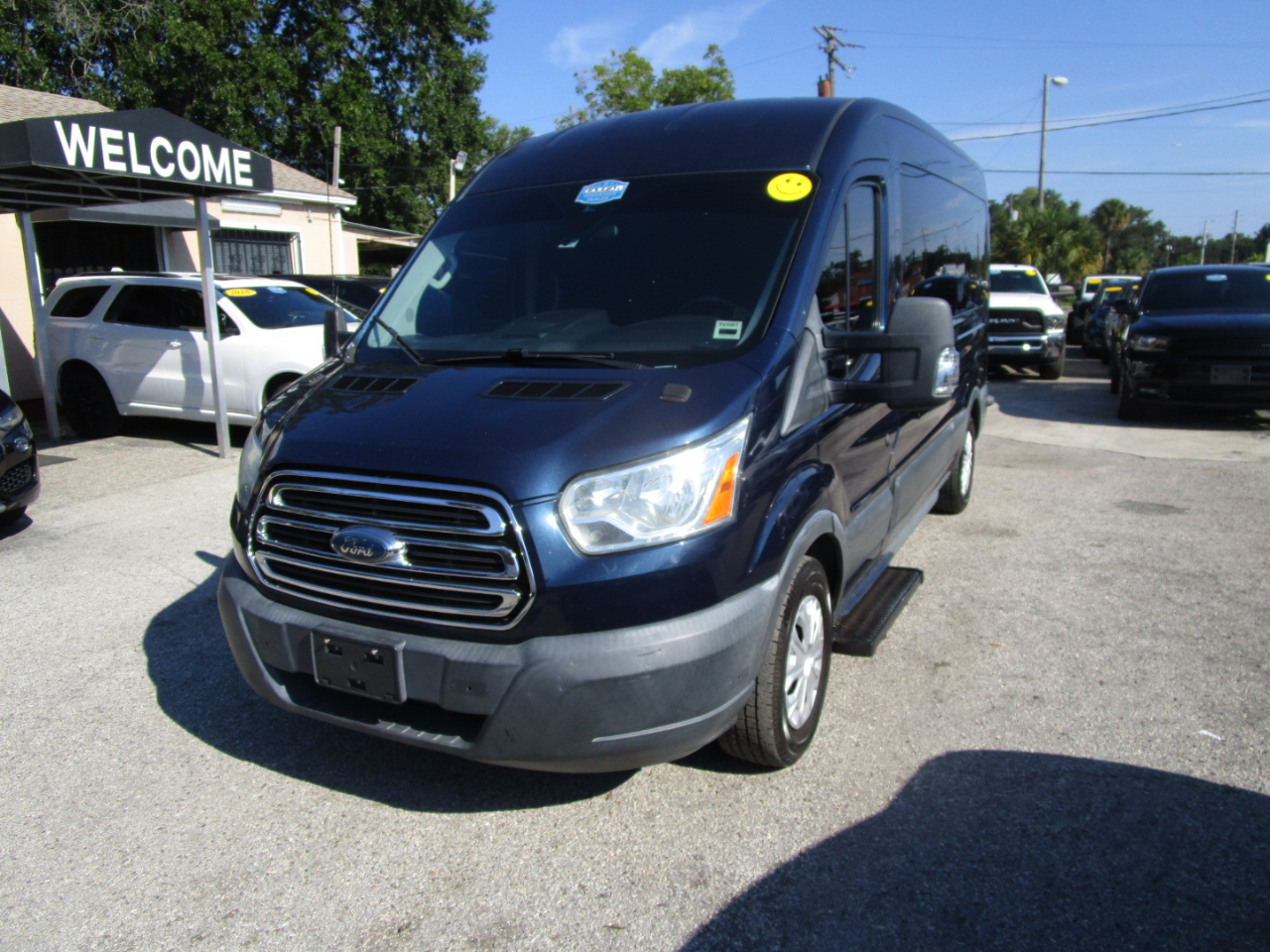 Ford Transit 350 Wagon Med. Roof XL w/Sliding Pass. 148-in. WB 2017 Ford Transit 350 Wagon Med. Roof XL w/Sliding Pass. 148-in. WB 2017